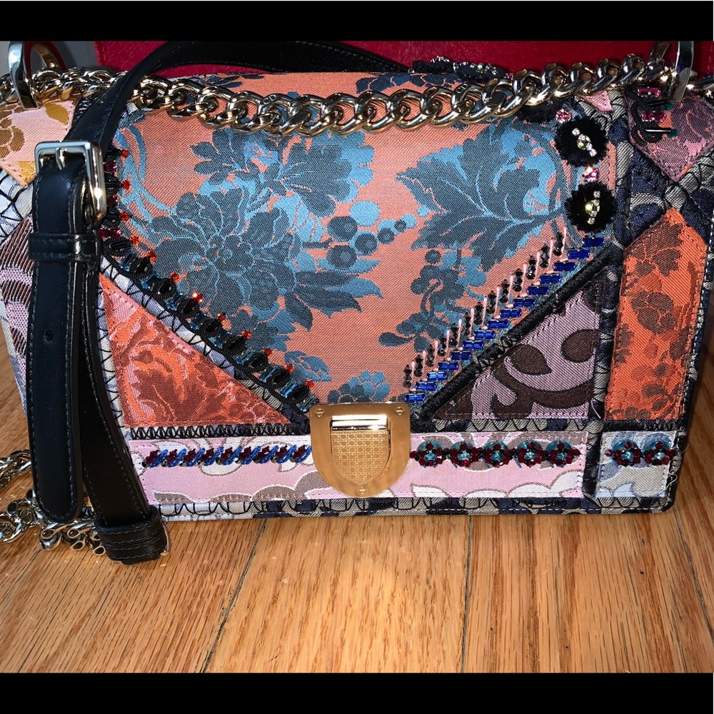 Auth DIOR BNWB silk beaded detailed crossbody🌸 - Picture 5 of 8
